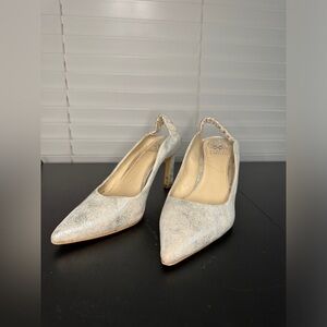 Metallic Vince Camuto pointed toe Slingback heels